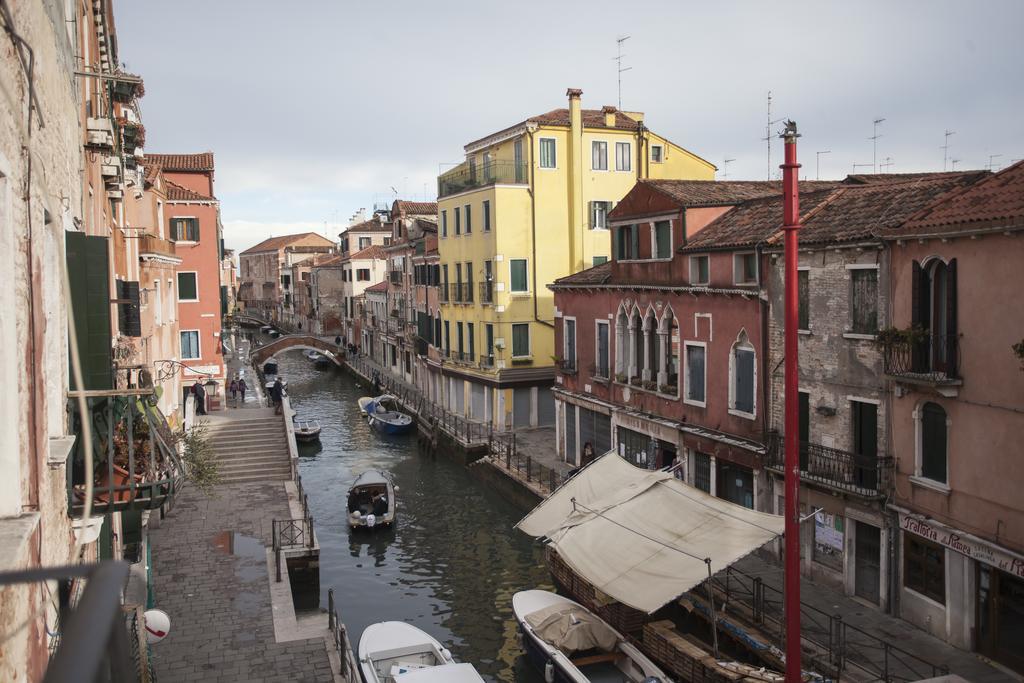 Casa Renier-Biennale Apartment Venesia Bagian luar foto