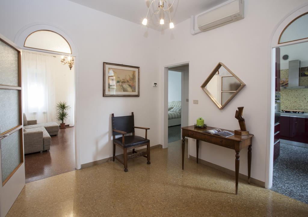 Casa Renier-Biennale Apartment Venesia Bagian luar foto
