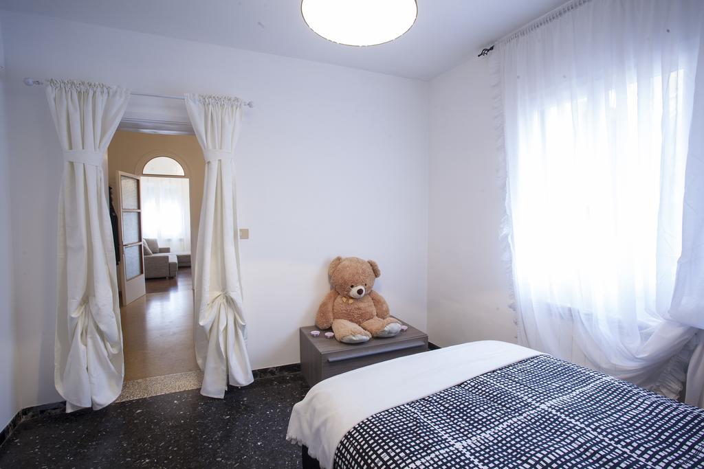 Casa Renier-Biennale Apartment Venesia Bagian luar foto